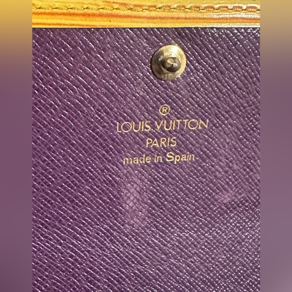 LOUIS VUITTON YELLOW EPI PORTE FEUILLE SARAH LONG WALLET NO BOX - Picture 12 of 17